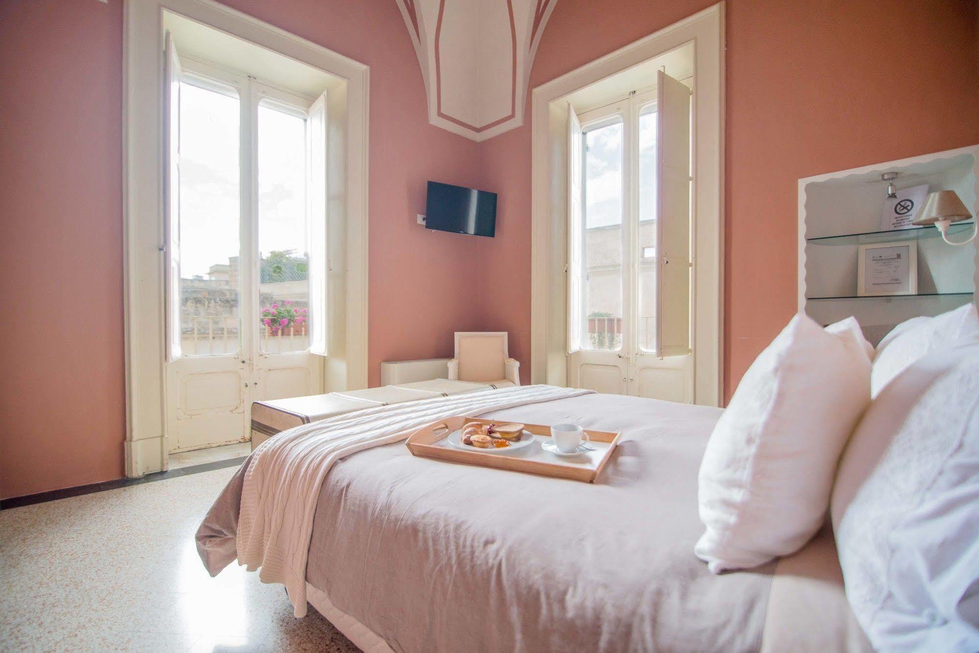 Vicodellacavallerizza - Boutique Apartments Lecce Buitenkant foto