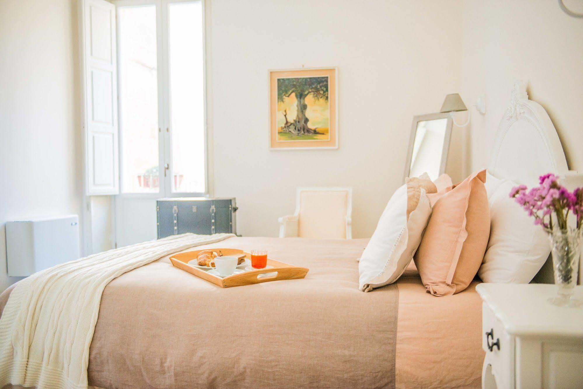 Vicodellacavallerizza - Boutique Apartments Lecce Buitenkant foto